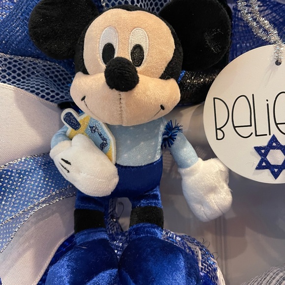 Disney Happy Hanukkah Wreath, Mickey Mouse Chanukah, Mickey and Minnie Decor - Picture 7 of 9